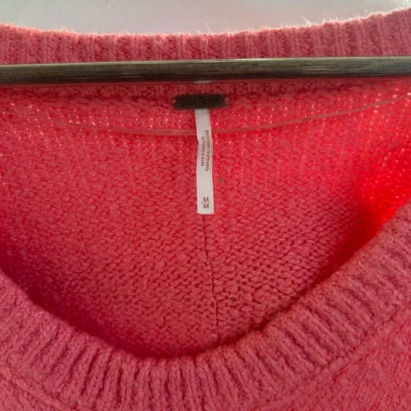 Free People Oversized Off-the-Shoulder Coral Sweater - Picture 10 of 11